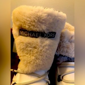 MICHAEL KORS BOOTS